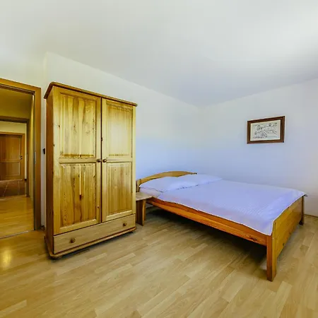 River Side Near Besenova Ivachnófalu