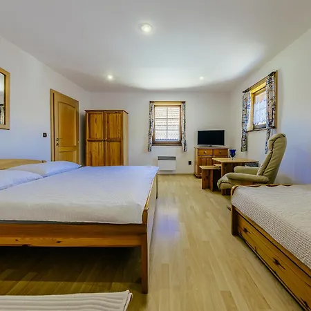 River Side Near Besenova Üdülőközpont *